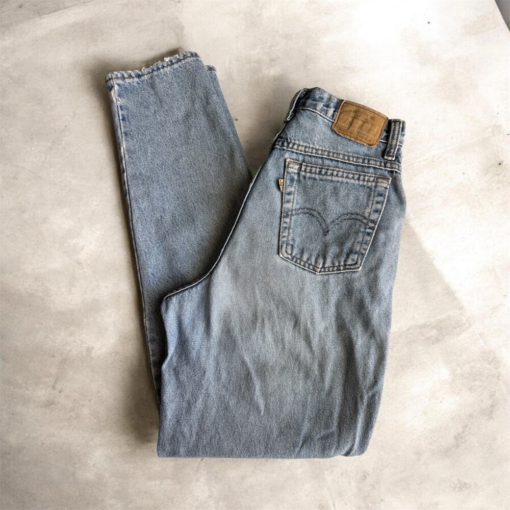 Vintage Levis 900 910 High Rise Tapered Jeans Womens 28x30 Light Wash Canada - Picture 1 of 13